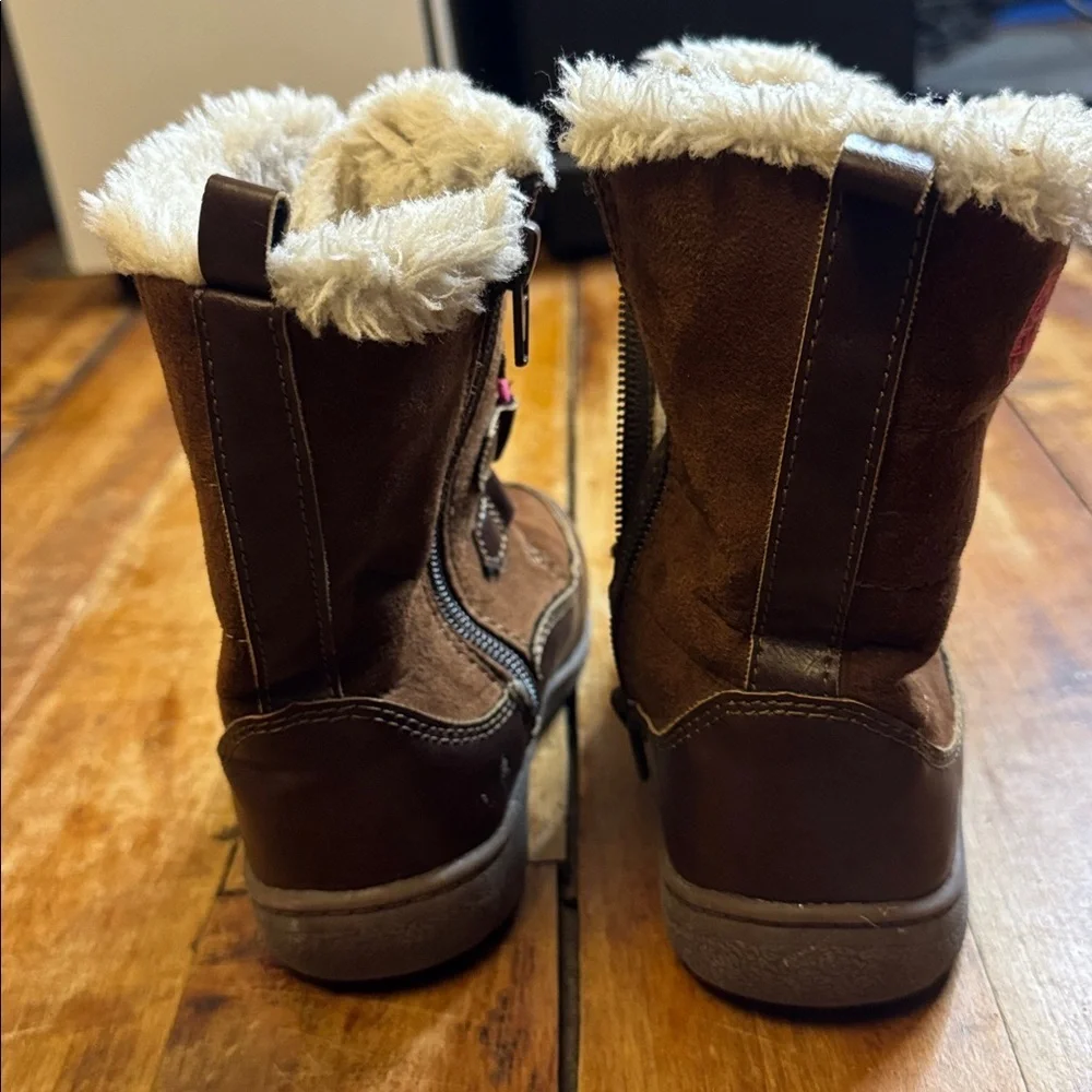 Oshkosh Brown Pink Winter Boots with Faux Fur lining size 10 zippered sides